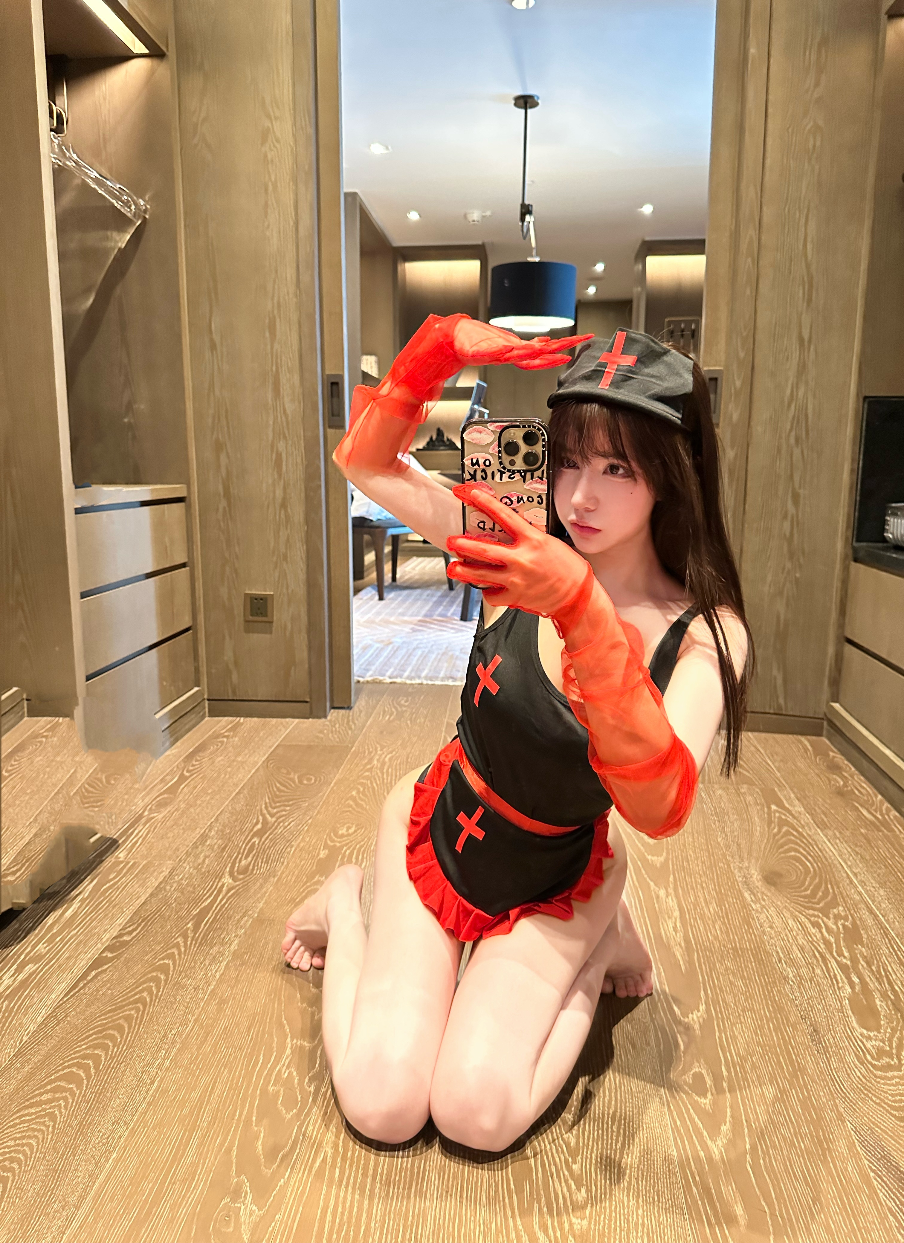 奔跑的晶骡儿·黑红护士装-4