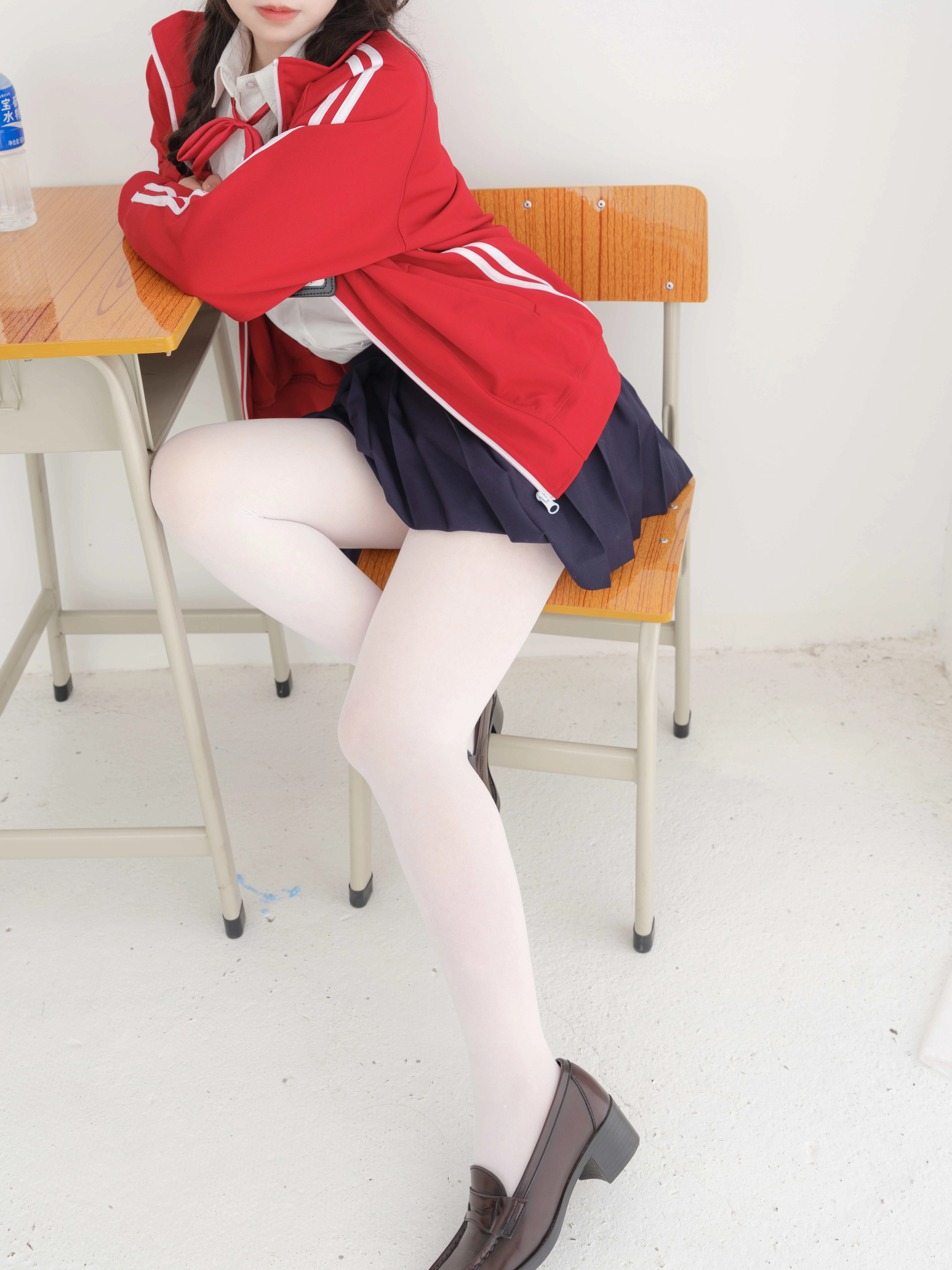 紧急企划·内部 奶昔学生妹-1